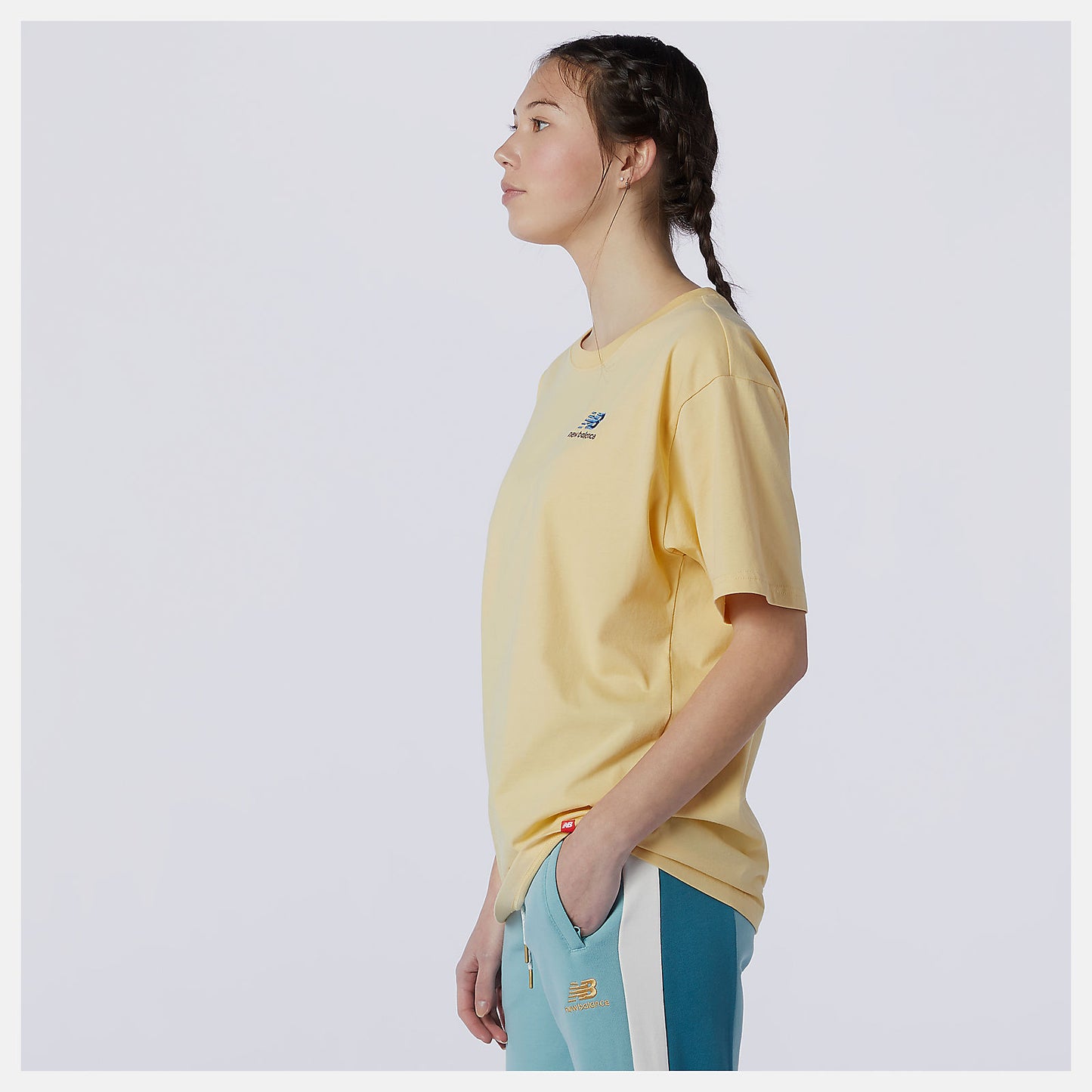 New Balance US - NB Essentials Embroidered Tee