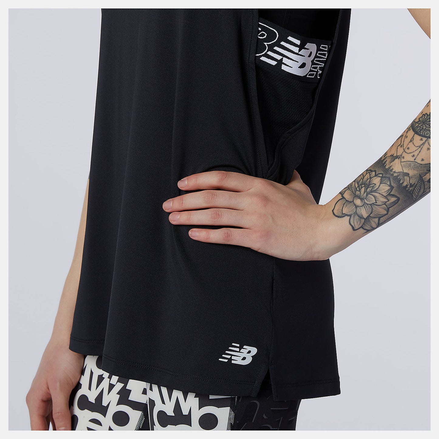 New Balance On Sale - Relentless Sweat Tank