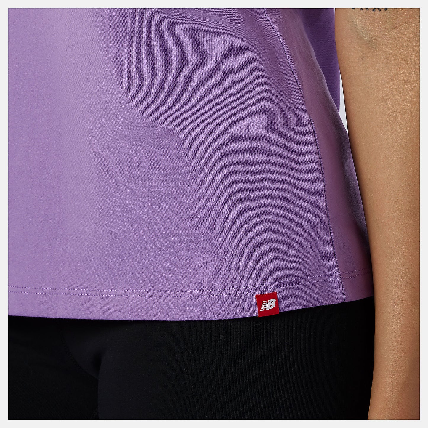 New Balance Outlet - Essentials Stacked Logo Tee