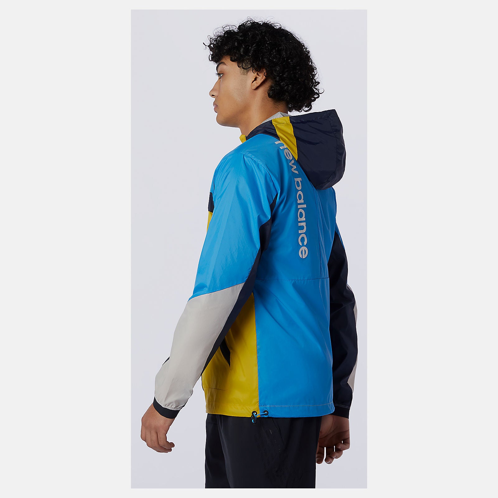 New Balance Outlet - R.W.T. Lightweight Woven Jacket