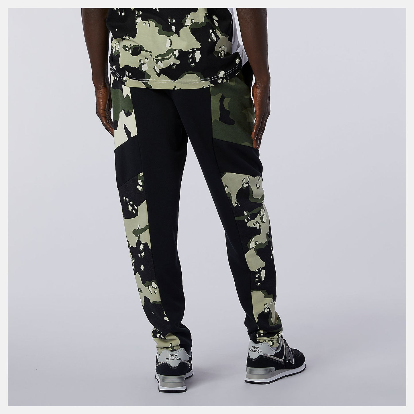 New Balance Discount - NB Essential Camo Sweatpant