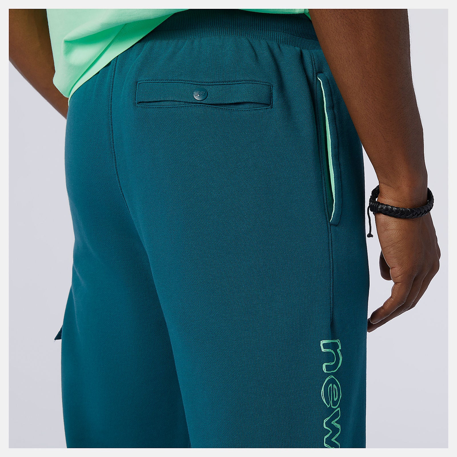 New Balance Sale - NB Athletics Clash Sweatpant