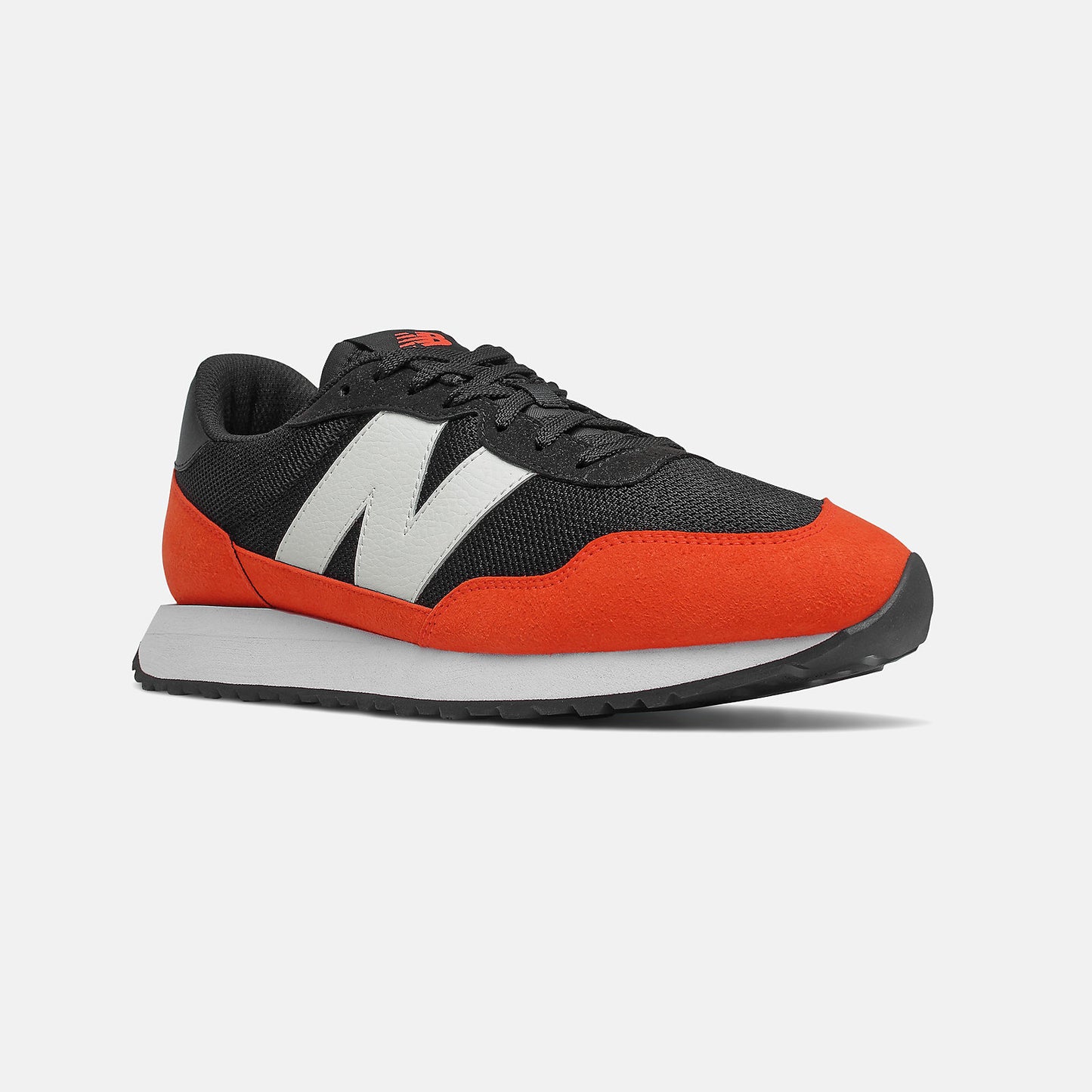 New Balance Outlet - 237