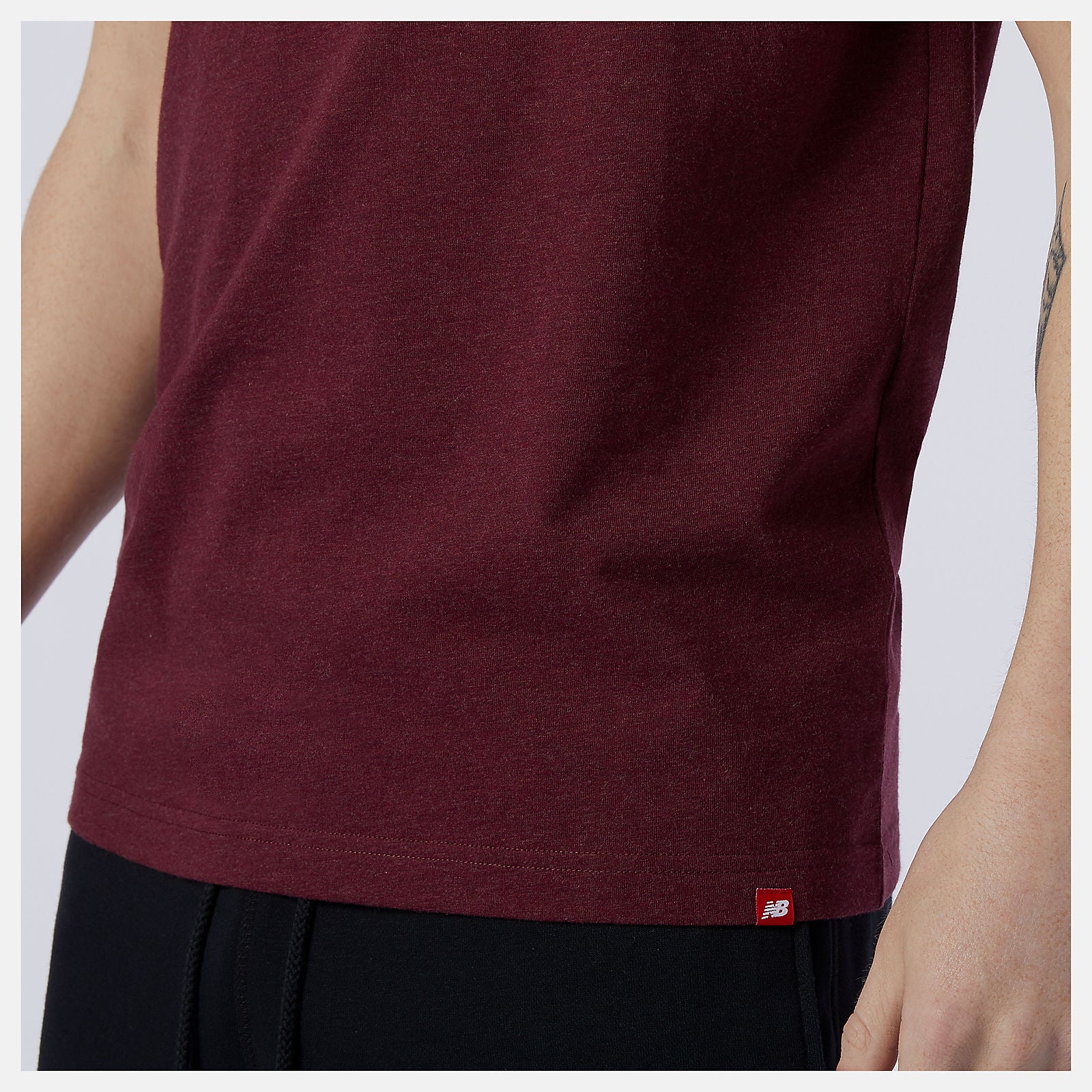 New Balance Outlet - Essentials Stacked Logo Tee