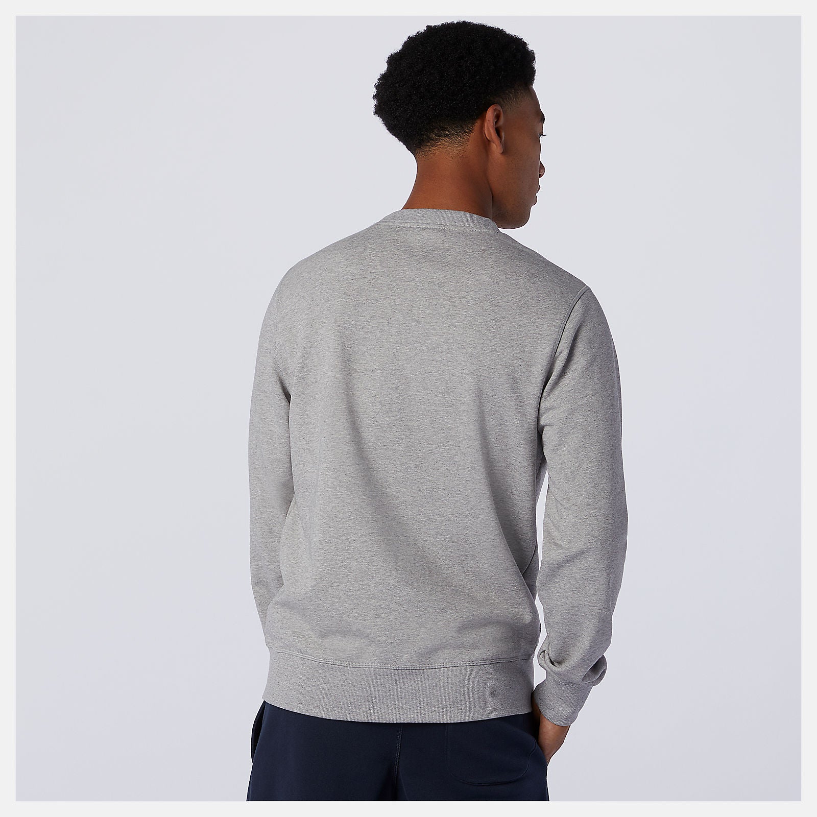 New Balance Online - NB Essentials Stacked Logo Crew