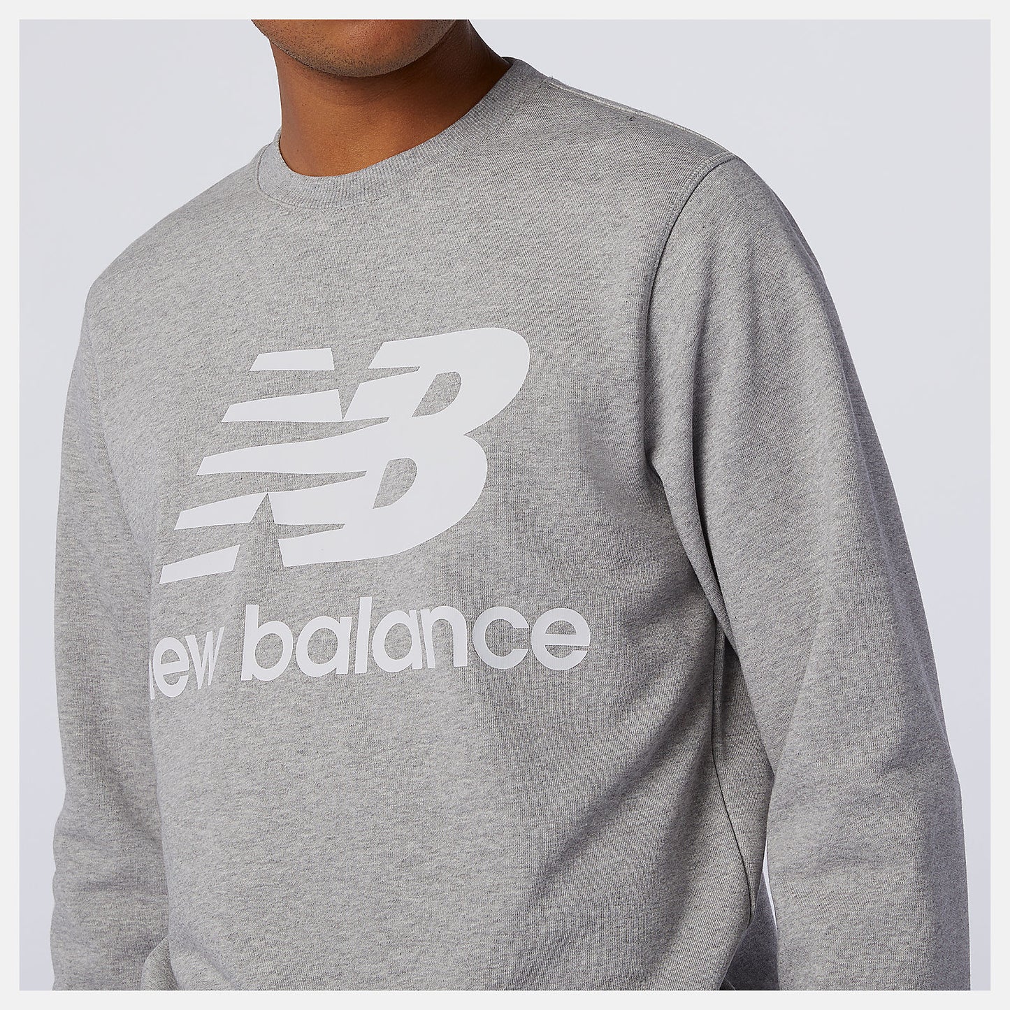New Balance Online - NB Essentials Stacked Logo Crew