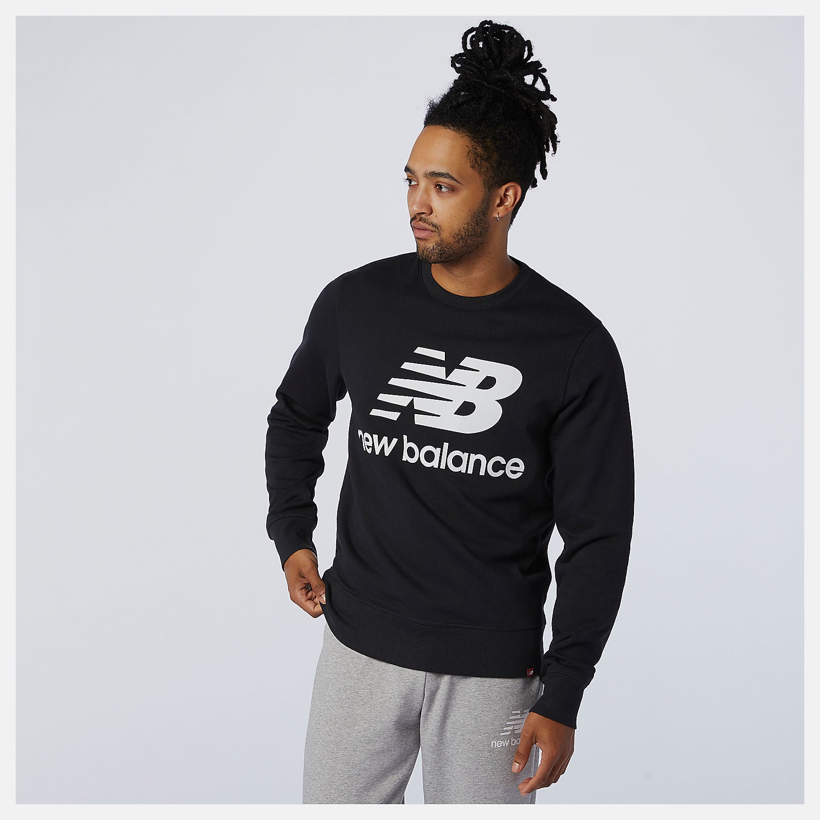 New Balance US - NB Essentials Stacked Logo Crew