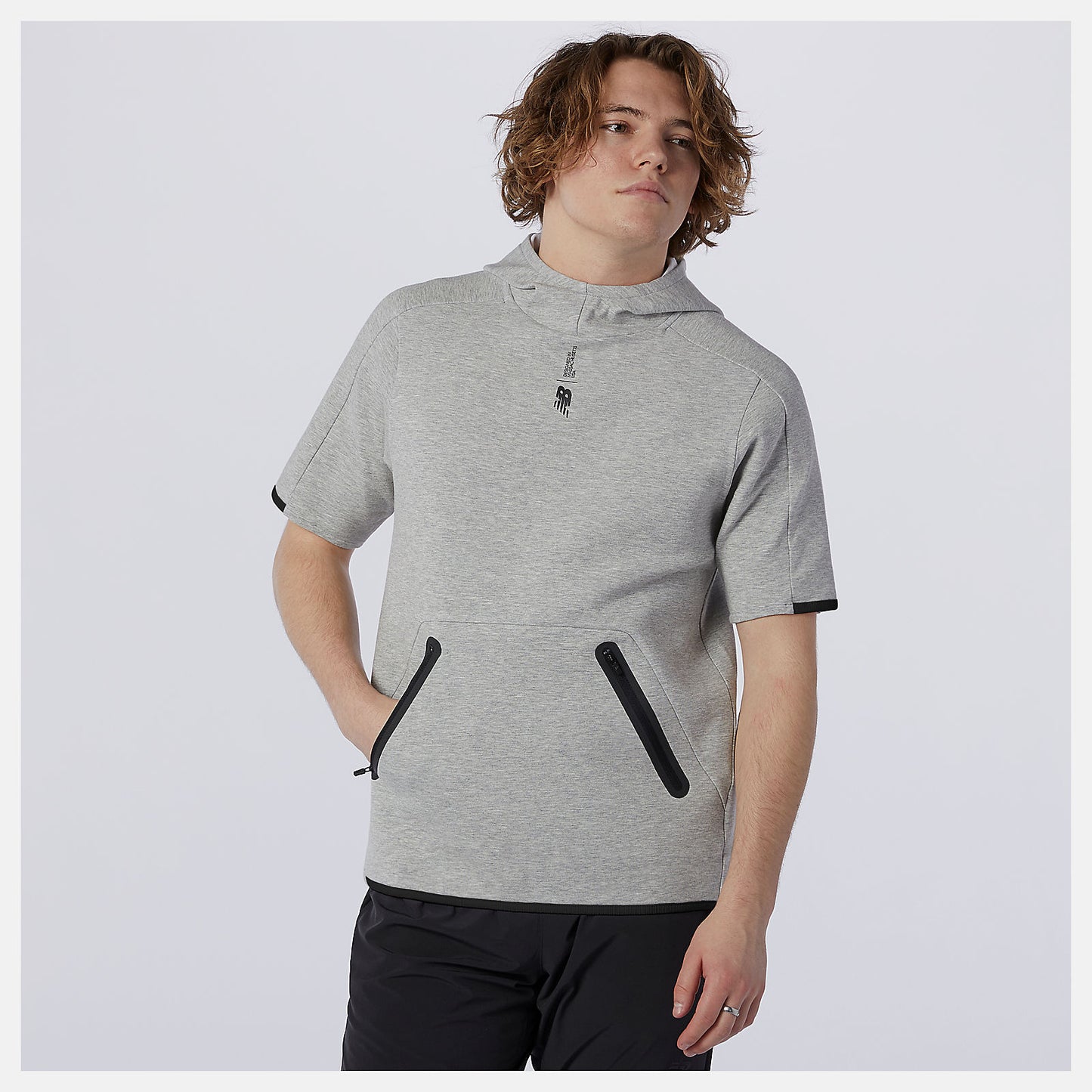 New Balance Online - Fortitech Fleece Short Sleeve Hoodie