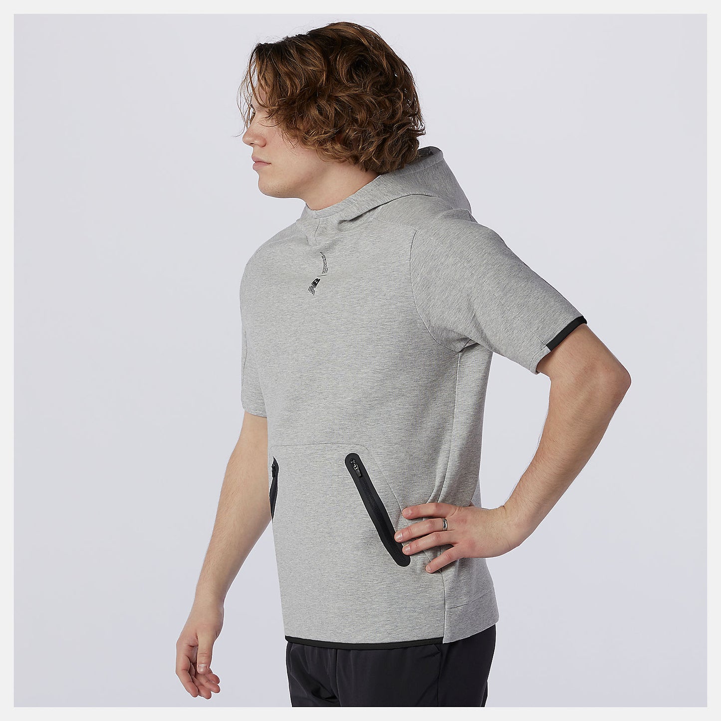 New Balance Online - Fortitech Fleece Short Sleeve Hoodie