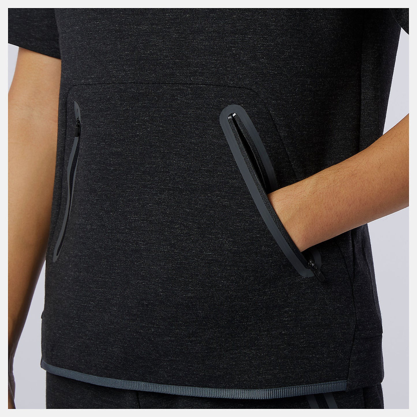 New Balance On Sale - Fortitech Fleece Short Sleeve Hoodie