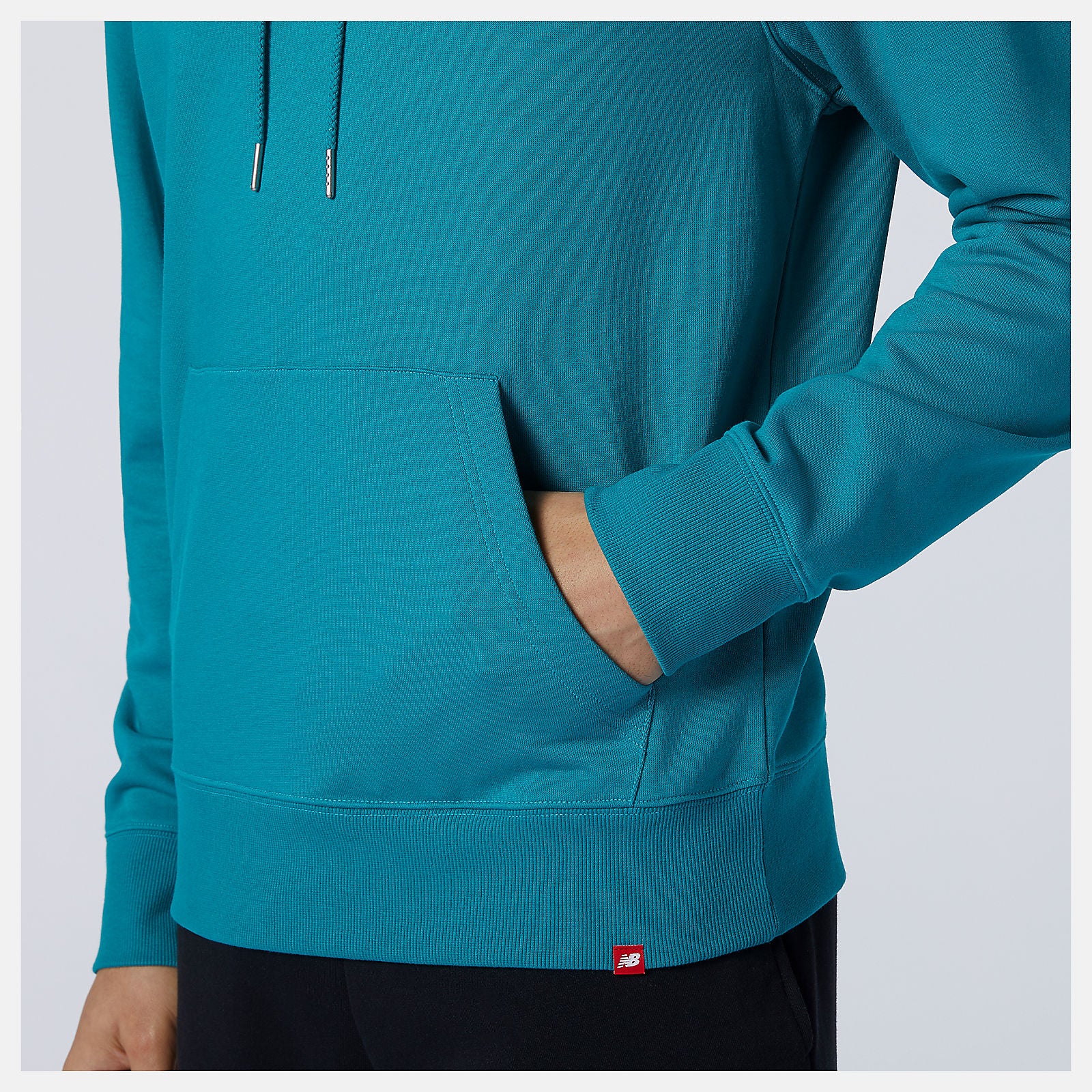 New Balance Online - NB Essentials Embroidered Hoodie