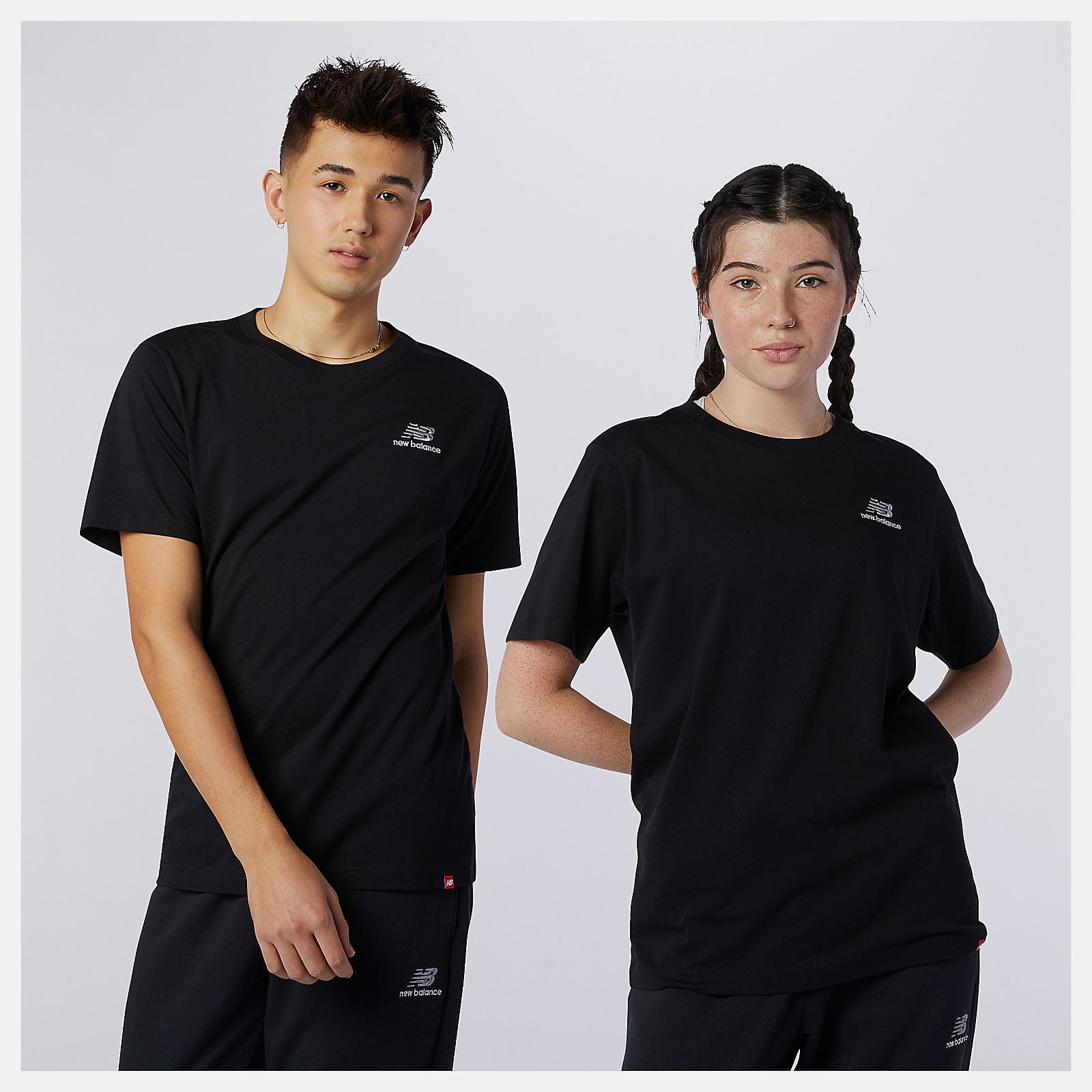 New Balance Outlet - NB Essentials Embroidered Tee