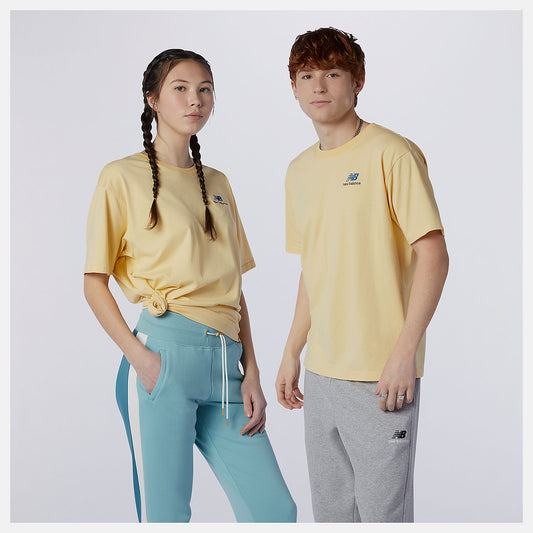 New Balance US - NB Essentials Embroidered Tee