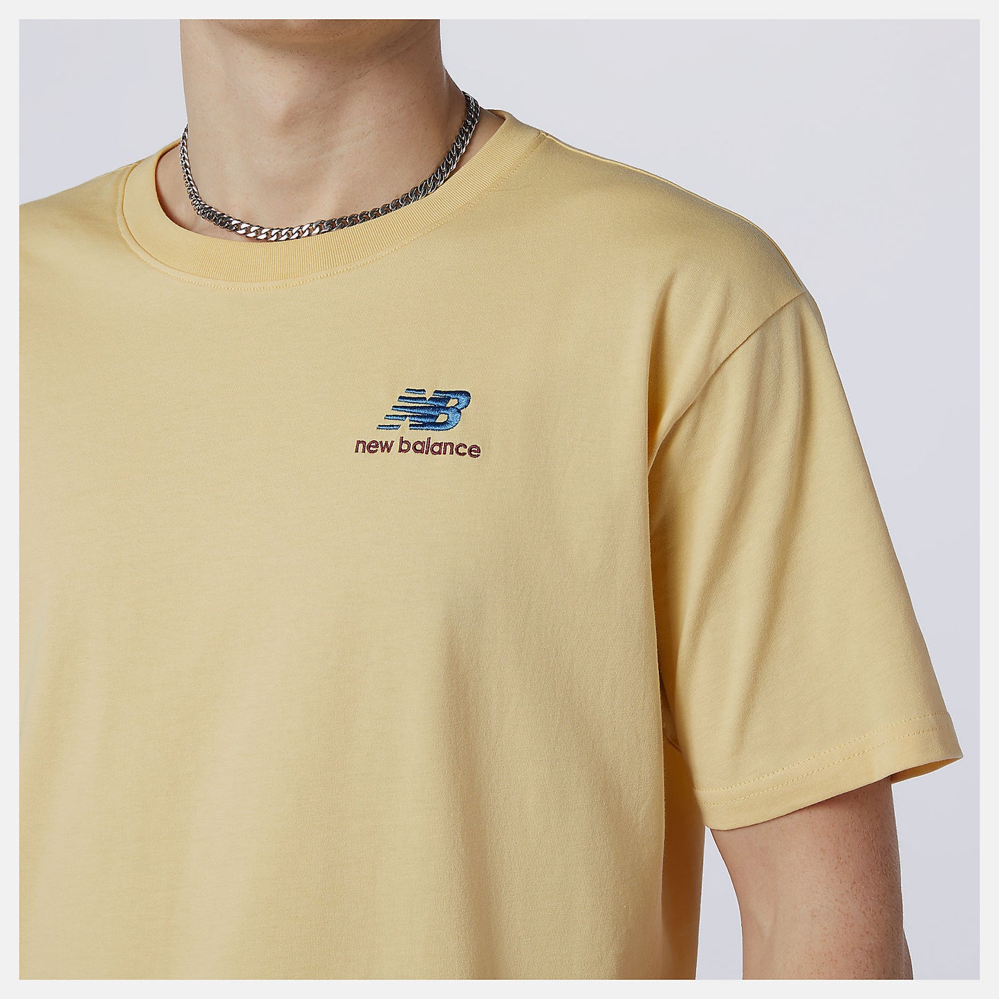New Balance US - NB Essentials Embroidered Tee