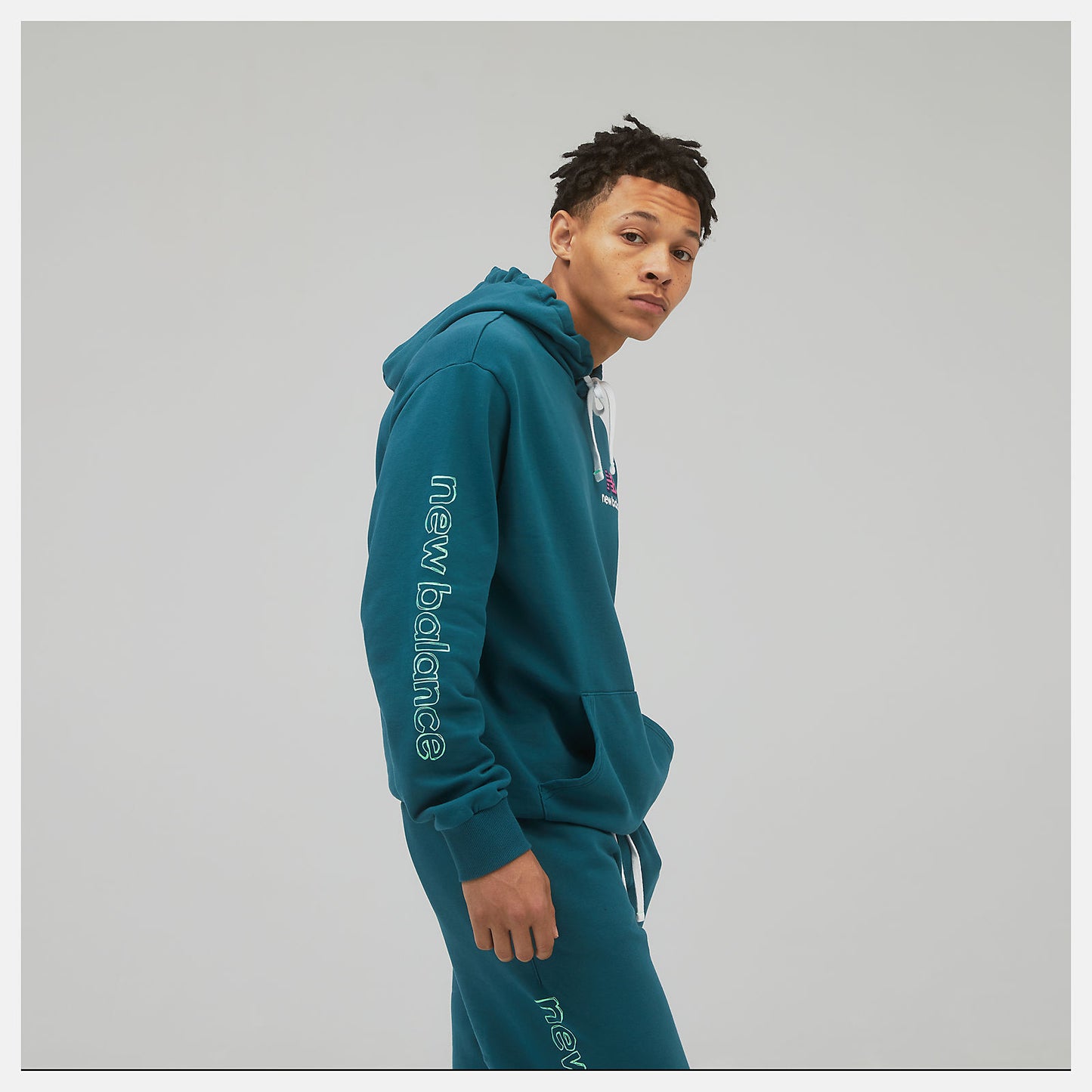 New Balance Online - NB Athletics Clash Hoodie