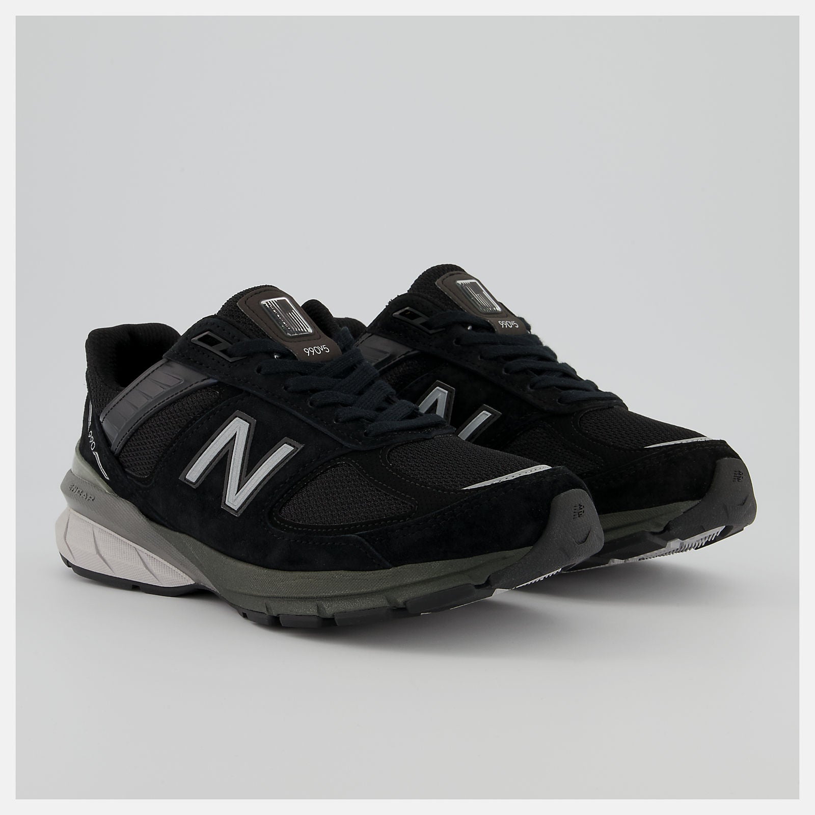 New Balance US - Made in US 990v5
