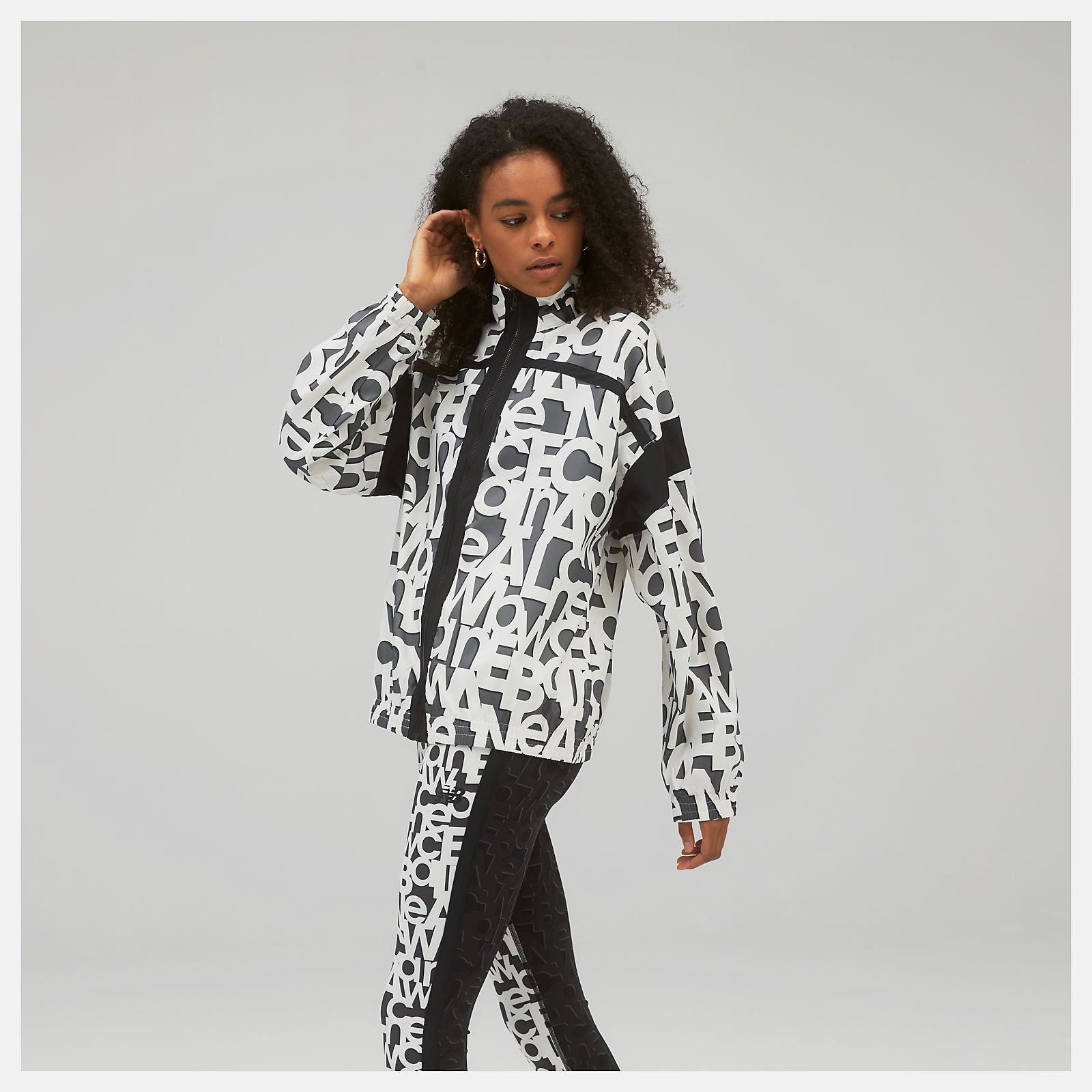 New Balance Sale - Relentless Printed Woven Jacket