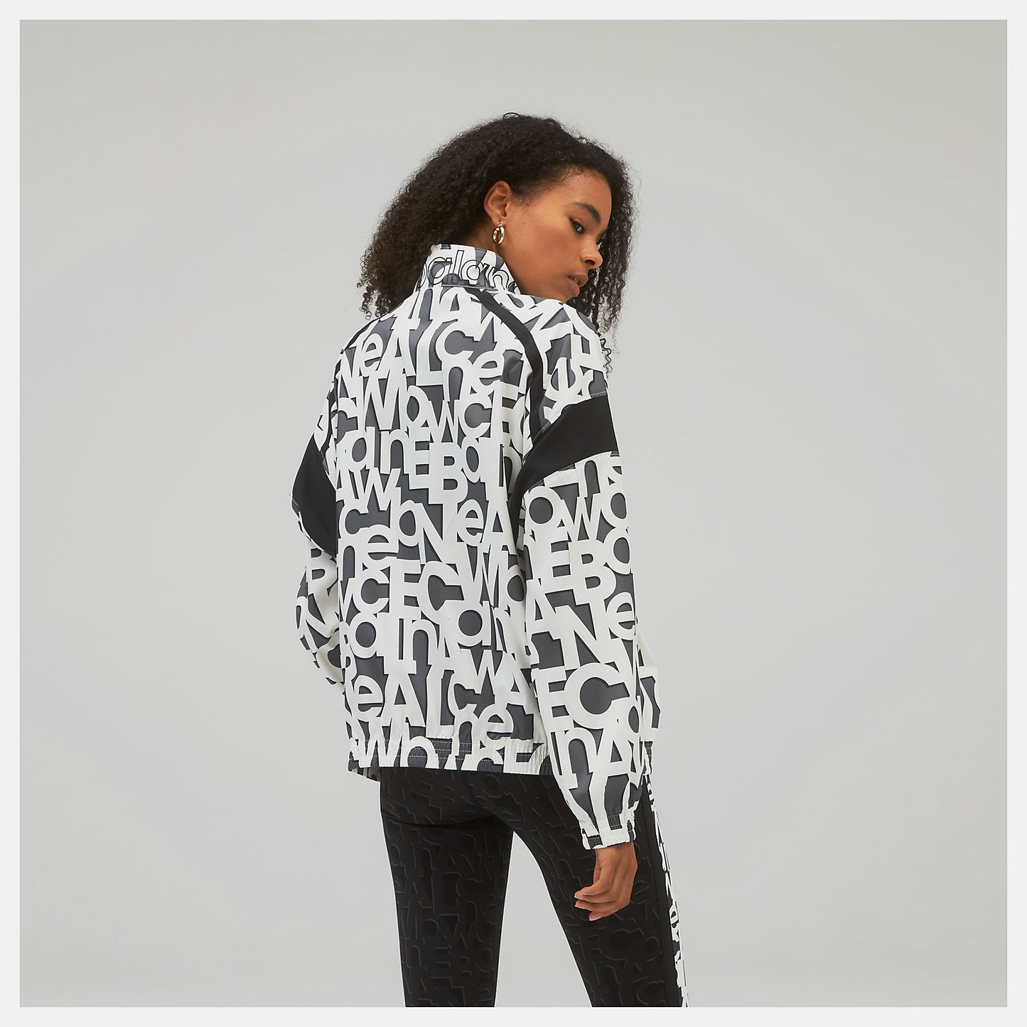 New Balance Sale - Relentless Printed Woven Jacket
