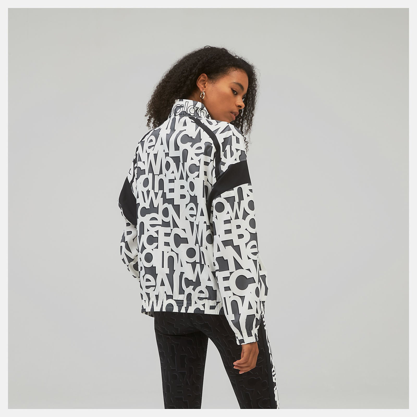 New Balance Sale - Relentless Printed Woven Jacket