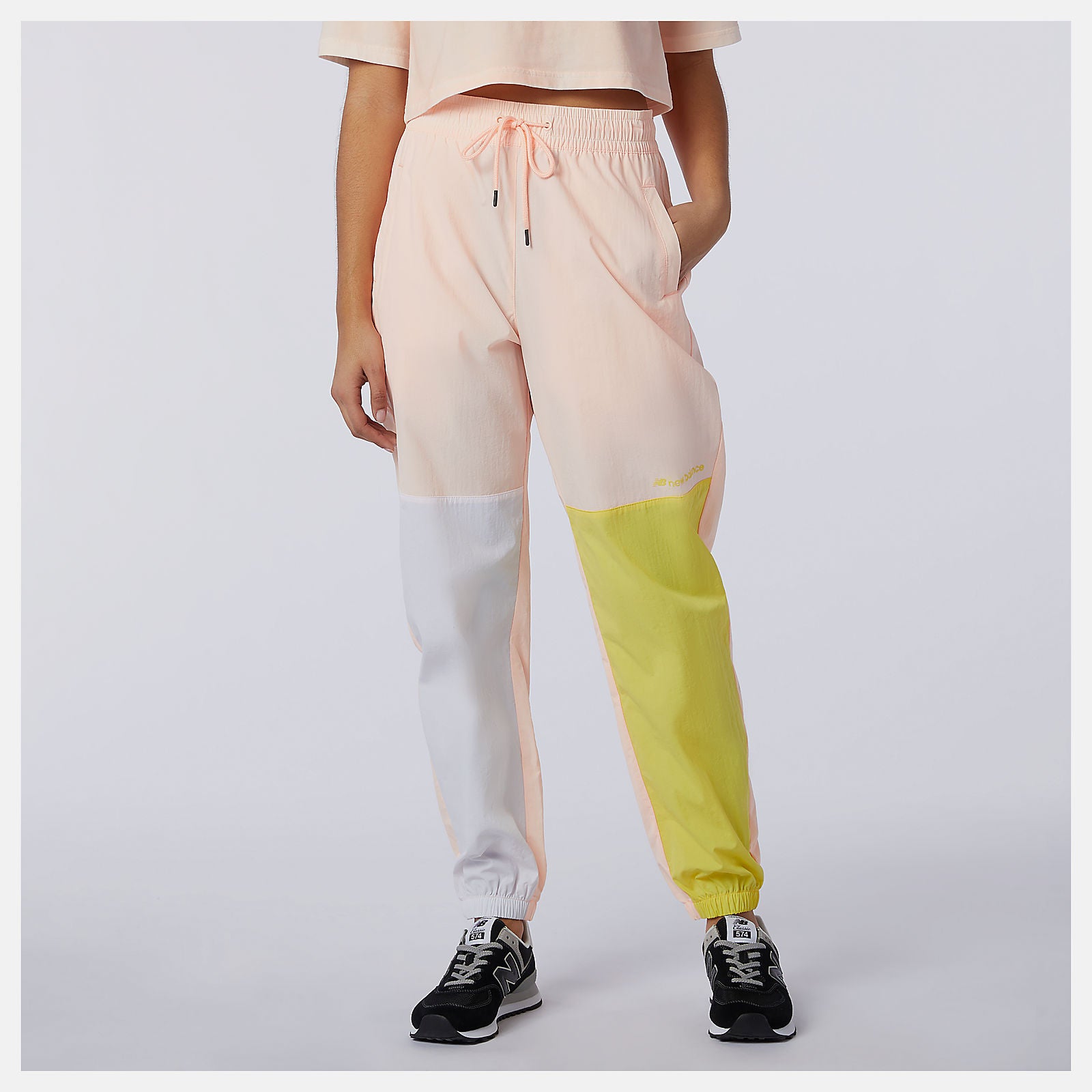 New Balance US - Sport Style Optiks Woven Pant