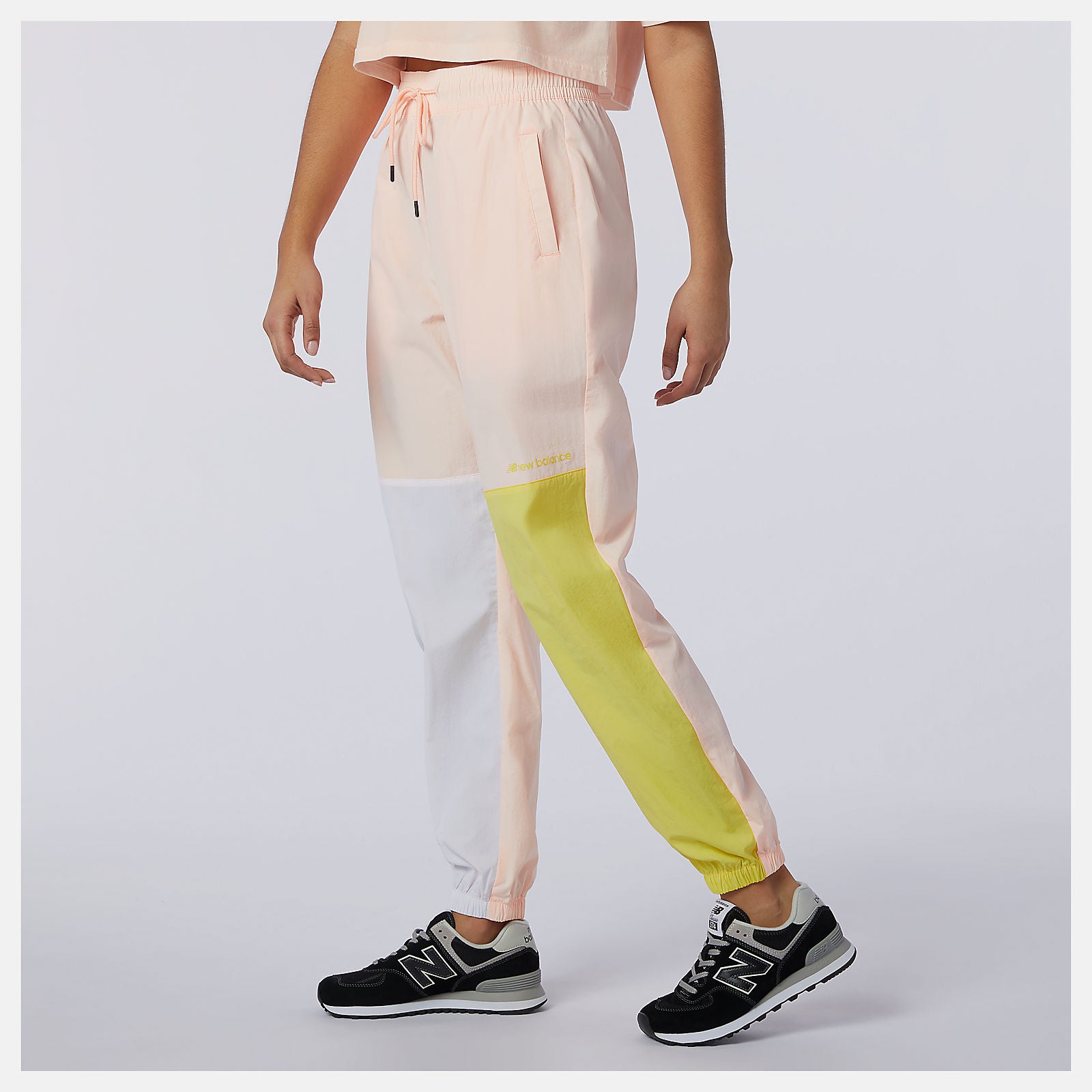 New Balance US - Sport Style Optiks Woven Pant