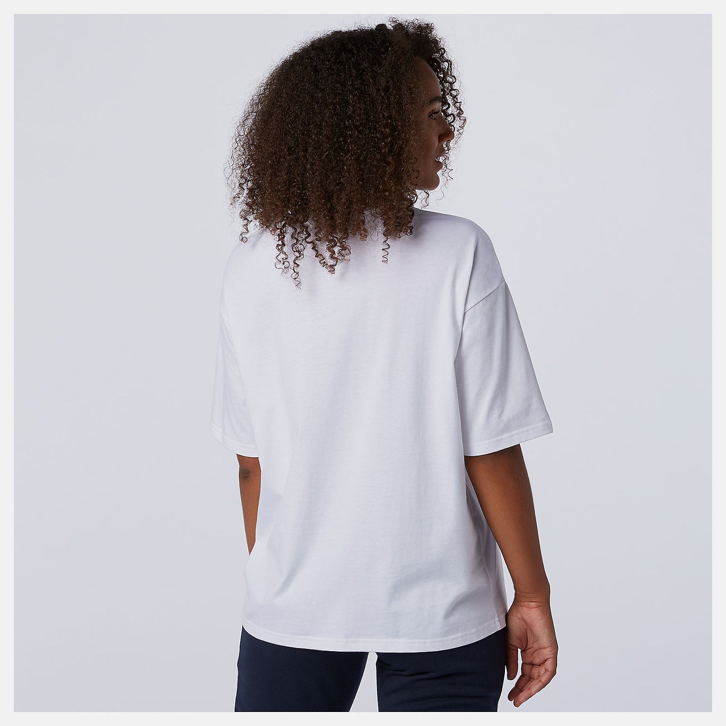 New Balance Outlet - NB Essentials Stacked Logo Tee
