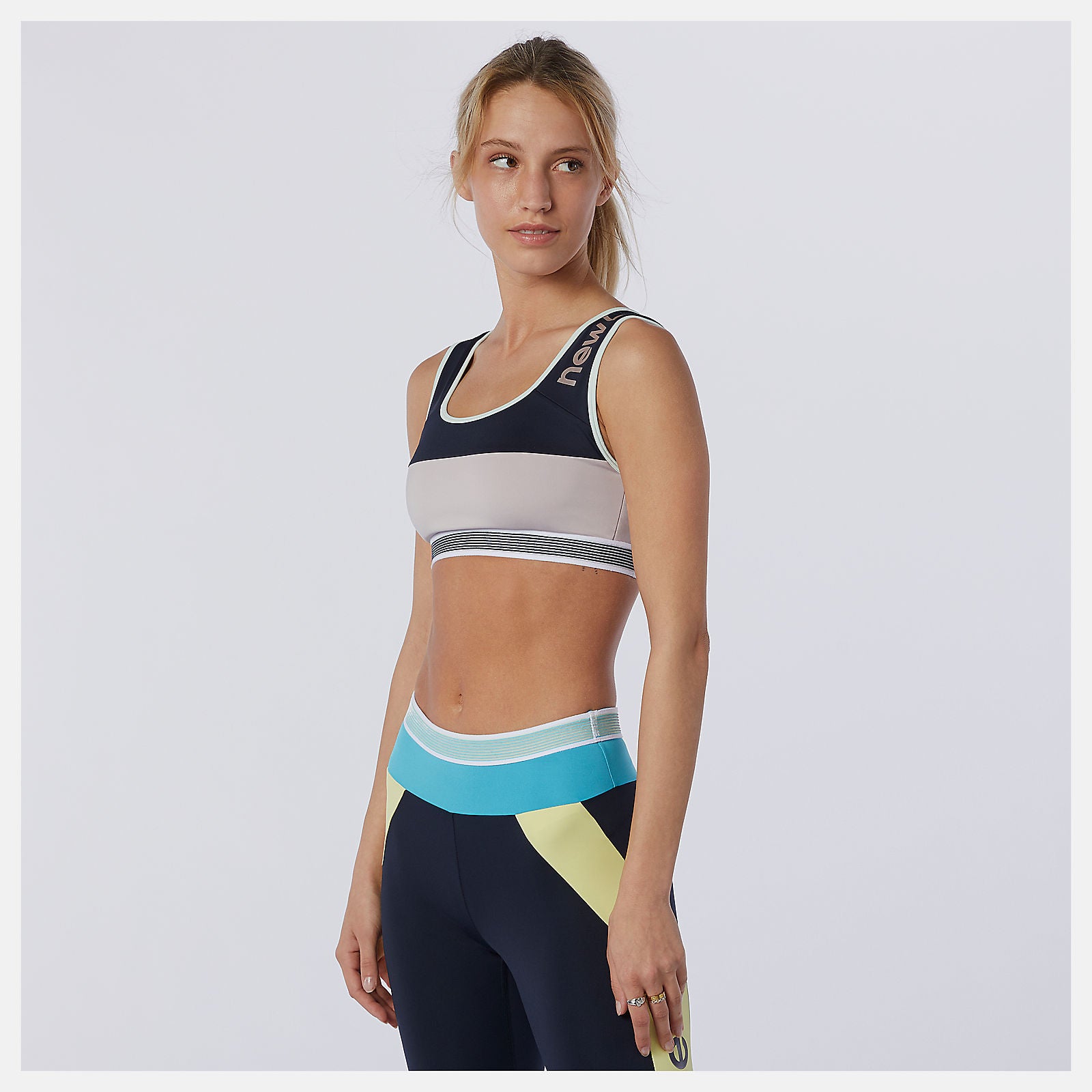 New Balance Online - Achiever Remix Crop Top