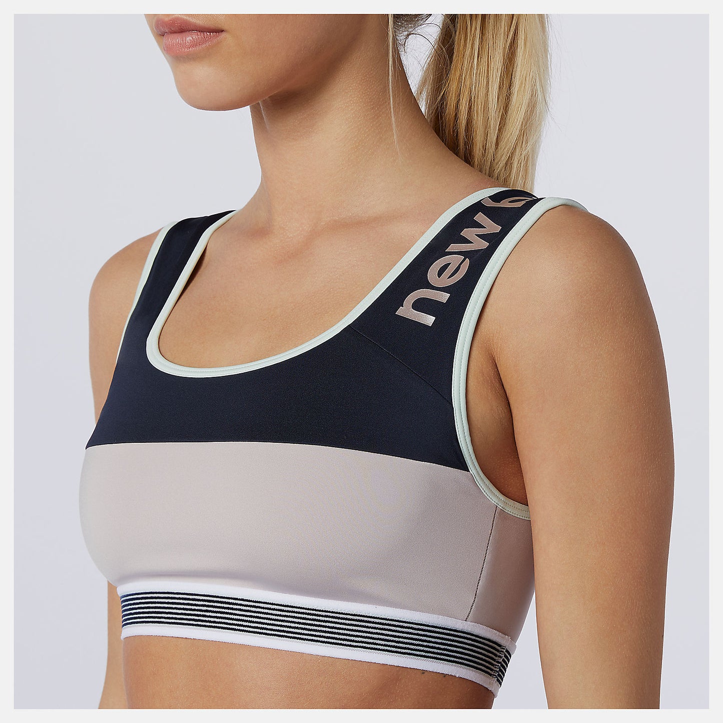 New Balance Online - Achiever Remix Crop Top