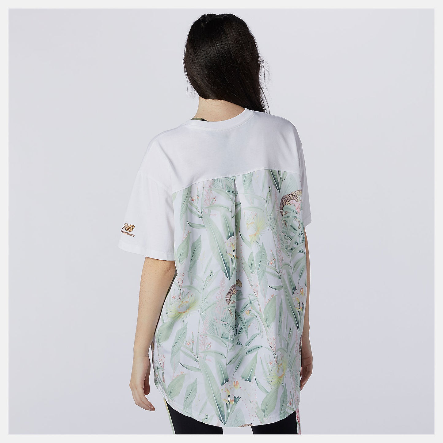 New Balance US - NB Essentials Botanical Knit Woven Mix Tee