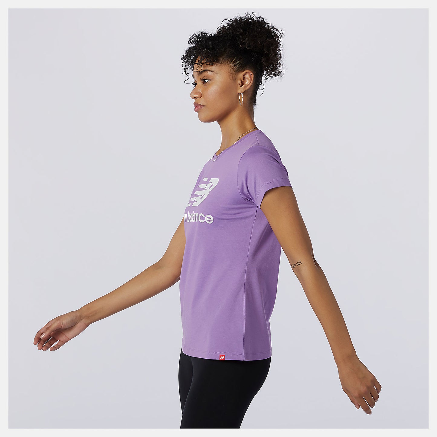New Balance Outlet - Essentials Stacked Logo Tee