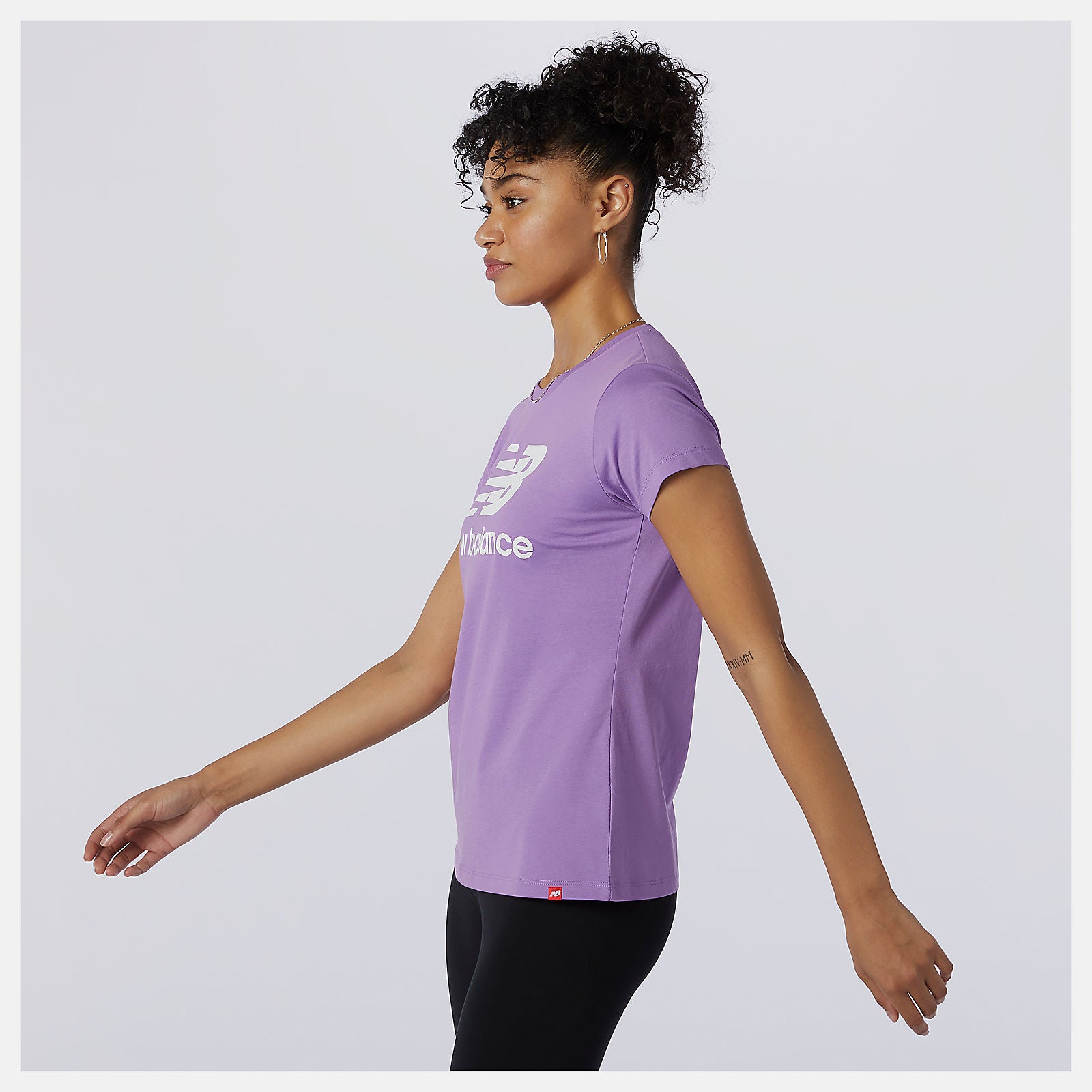 New Balance Outlet - Essentials Stacked Logo Tee